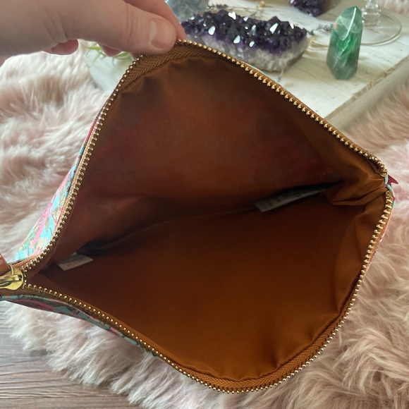 Canvas Flamingo Print And Pleather Clutch - Picture 4 of 7